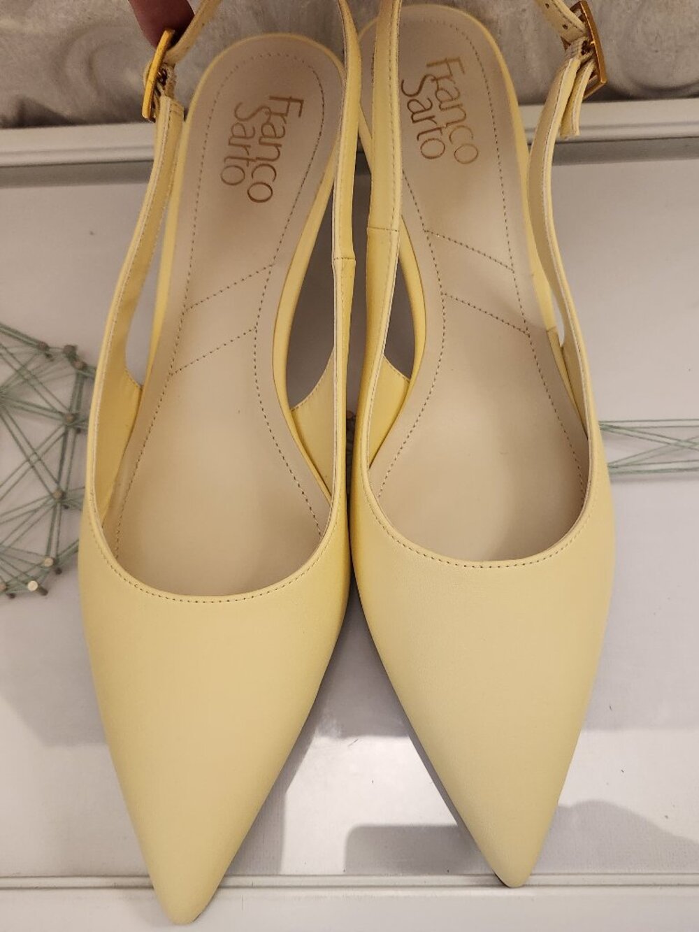 Franco Sarto "Kate" Yellow" Kitten Heeled Slingbacks. NIB. Size 9.5 - Picture 3 of 10